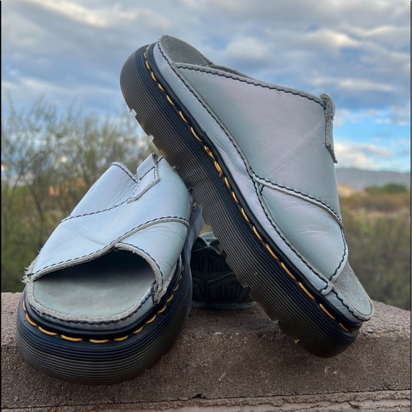 🏴󠁧󠁢󠁥󠁮󠁧󠁿 Dr. Martens Daisy MIE Blue Opal Chunky Platform Slides UK 5 - Picture 12 of 17